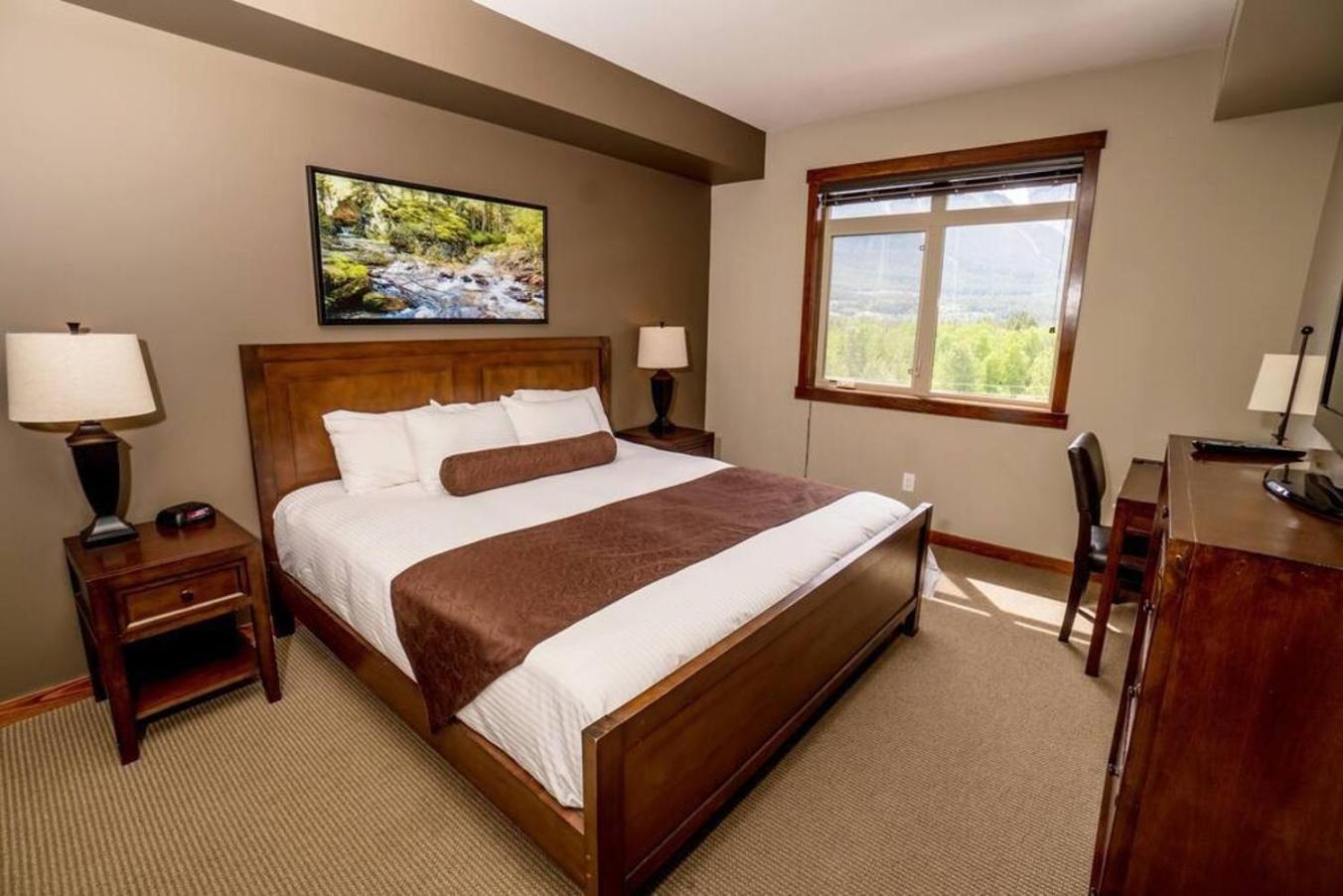 Spacious Penthouse Suite-King Beds-Pool & Hot Tub Canmore Exterior foto
